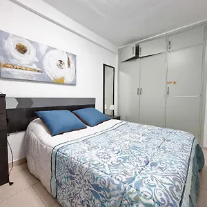cosy-apartment-near-the-sea-in-las-americas.in-canary-islands.com/