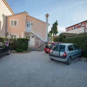 apartments-tin-rovinj-52210.in-istria.net/